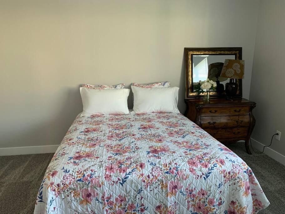 Rooms With A Mountain View Pleasant Grove 외부 사진