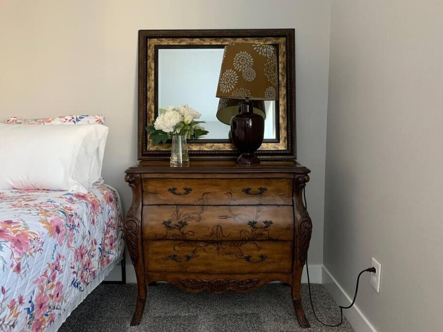 Rooms With A Mountain View Pleasant Grove 외부 사진